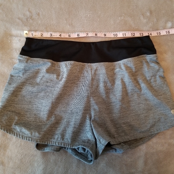 LAYER 8 Workout Shorts Gray Small - Picture 5 of 12